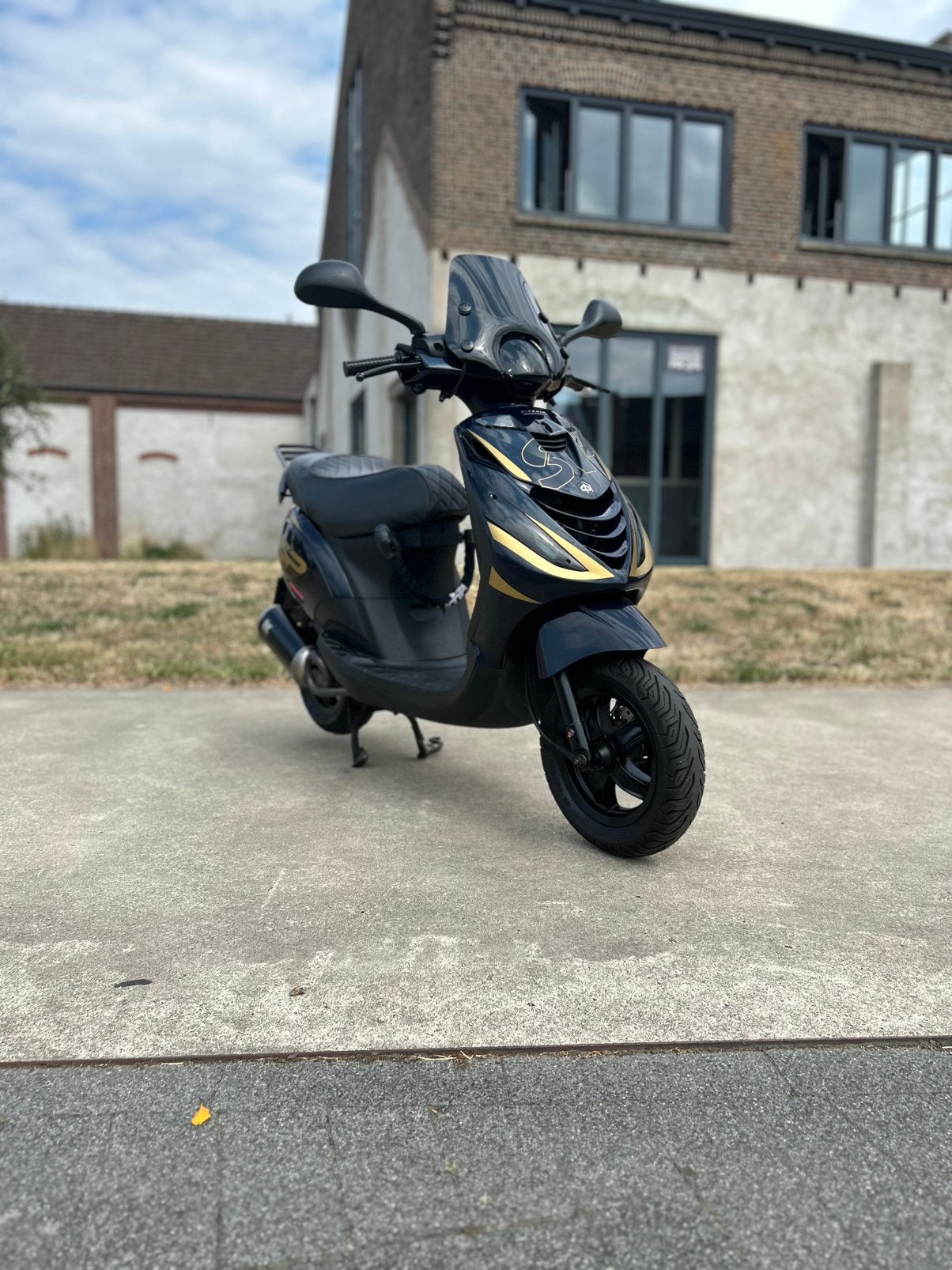 Piaggio zip 80cc 4t 2v, Fietsen en Brommers, Scooters | Piaggio, Zo goed als nieuw, Zip, Benzine, Ophalen of Verzenden