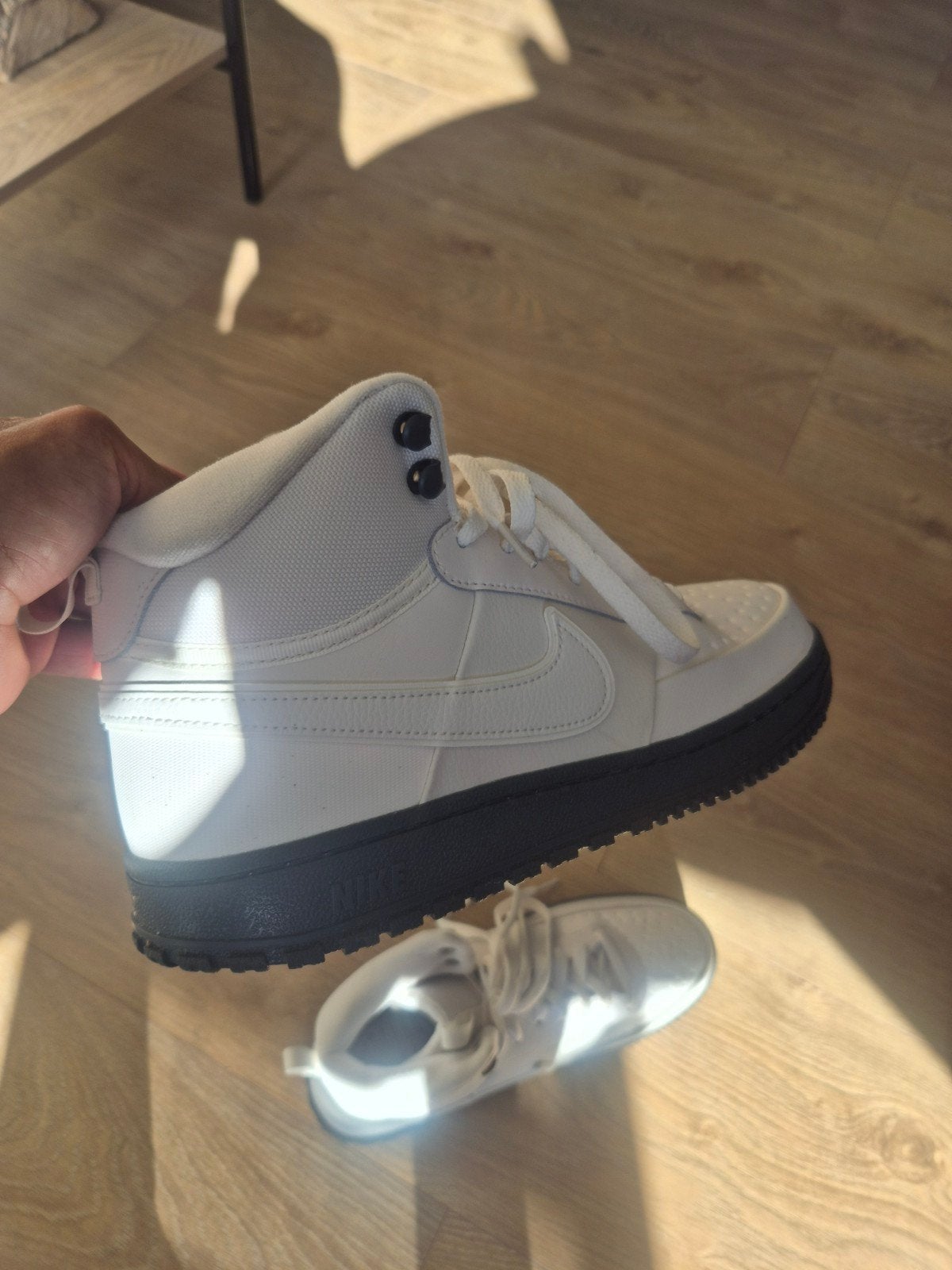 nike duckboots origineel. waterdicht en warm, Kleding | Heren, Schoenen, Wit, Boots, Nike, Ophalen of Verzenden