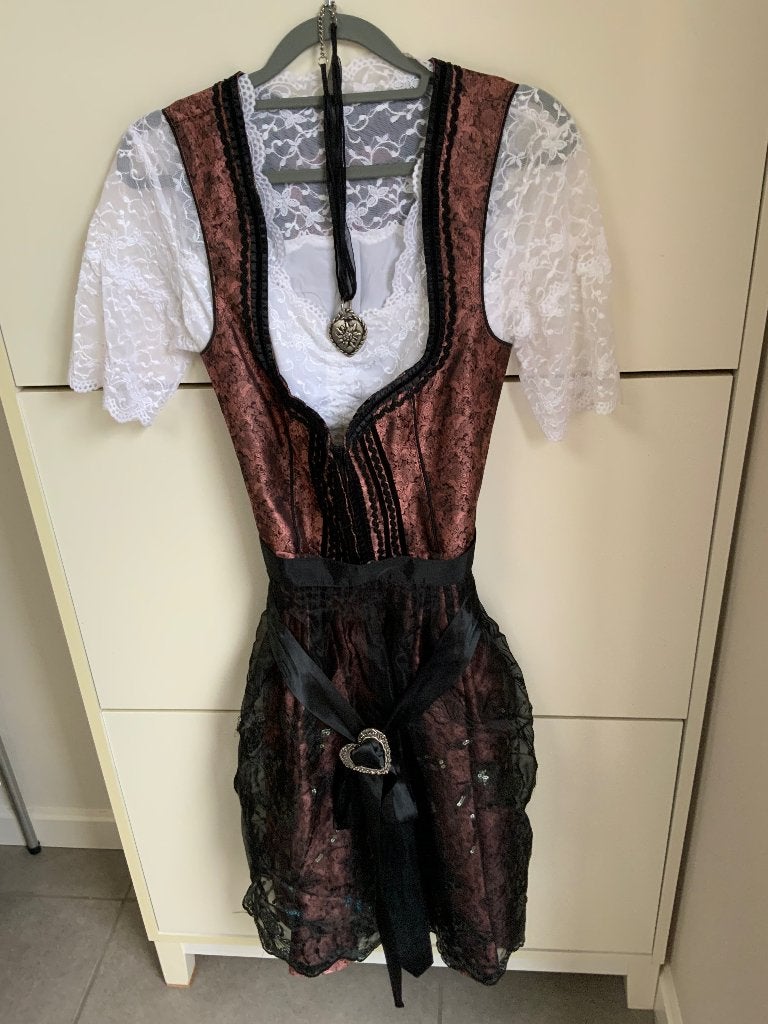 Dirndl jurk, Ophalen, Zo goed als nieuw, Maat 42/44 (L), Overige thema's