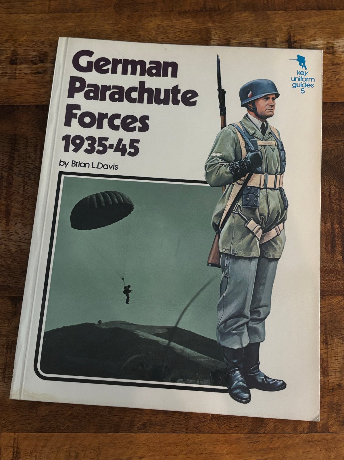 German Parachute Forces 1935-45, Ophalen of Verzenden, Tweede Wereldoorlog, Zo goed als nieuw, Landmacht