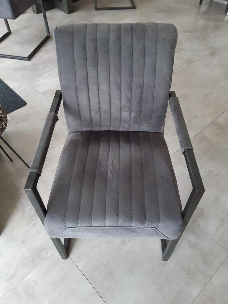 Eettafel stoelen grijs imitatie sky, Huis en Inrichting, Ophalen, Overige materialen, Gebruikt, Vier