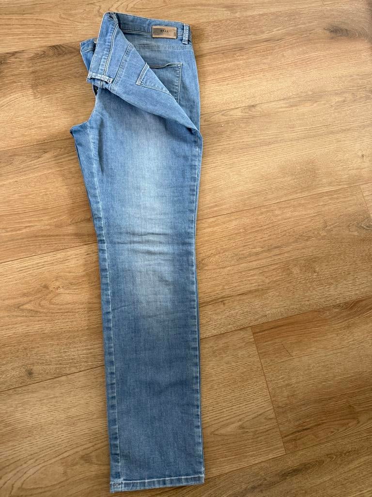 Brax jeans maat 38K, Verzenden, Zo goed als nieuw, Blauw, Overige jeansmaten