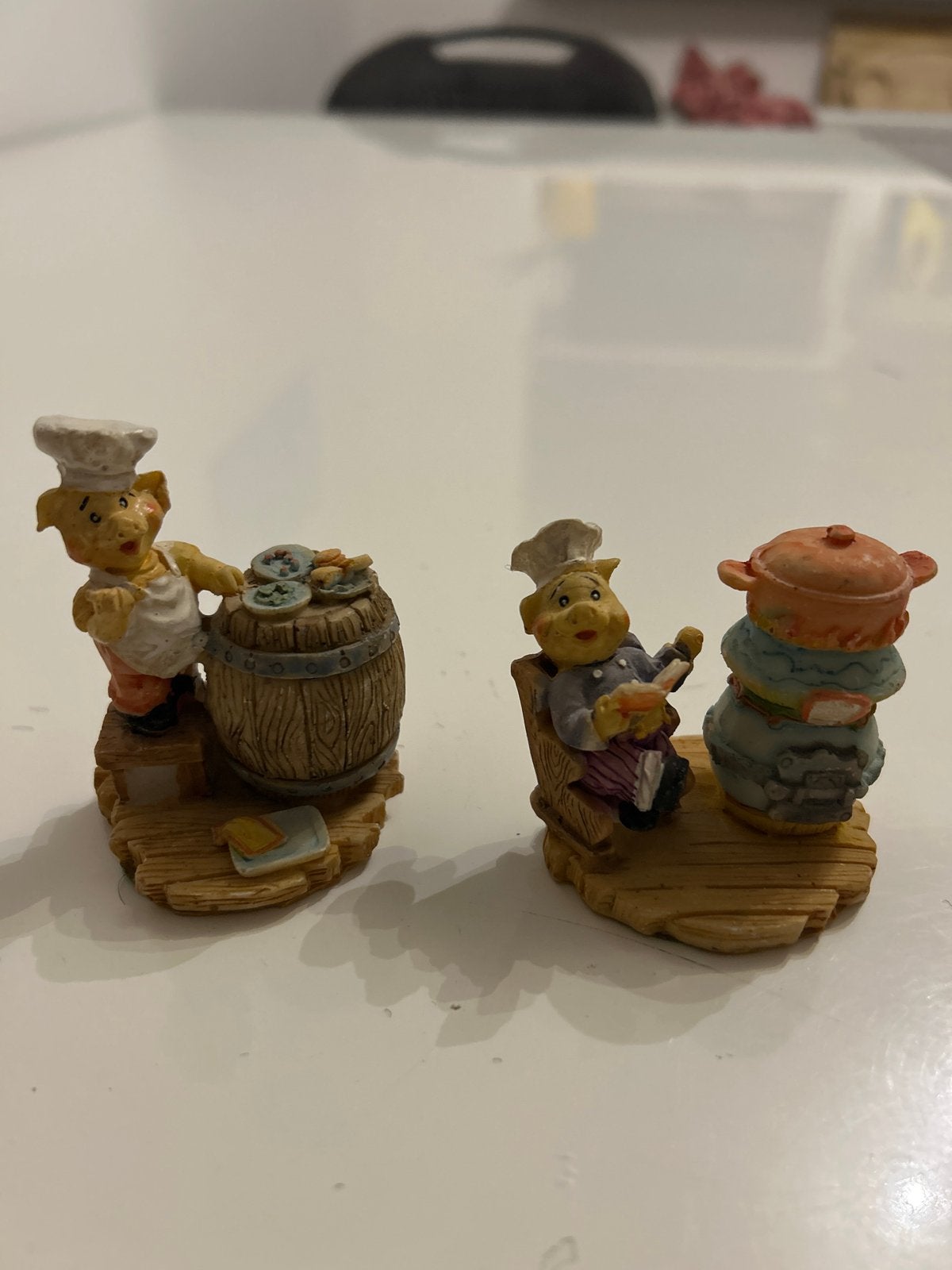 Leuke varkentjes beeldjes - kok en lezer, Ophalen of Verzenden, Zo goed als nieuw