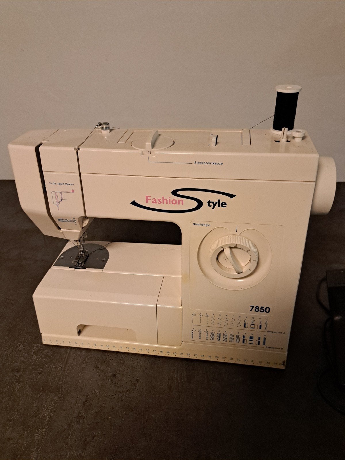 Fashion Style 7850 Naaimachine - Zo goed als nieuw, Hobby en Vrije tijd, Naaimachines en Toebehoren, Ophalen of Verzenden