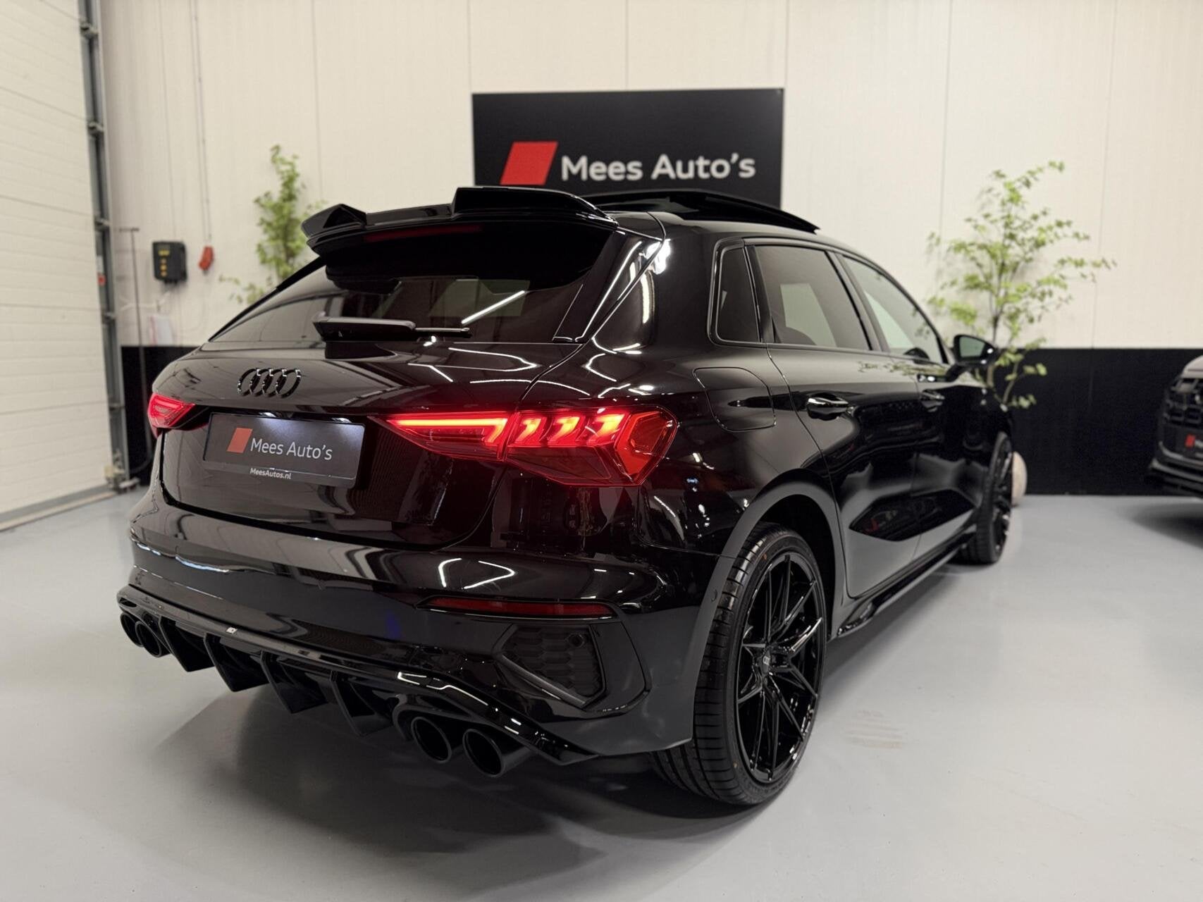 Audi A3 Sportback 40 TFSI e S-Edition|Pano|Keyess|Ambiance|, Auto's, Dealer onderhouden, Stof, Gebruikt, 4 cilinders