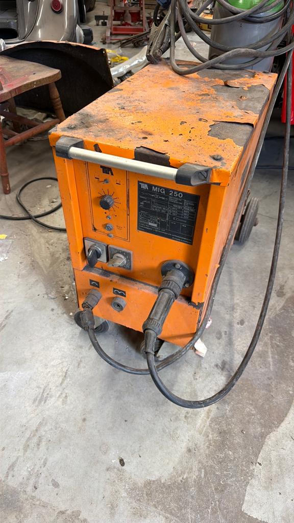 Mig lasapparaat, Doe-het-zelf en Verbouw, Gereedschap | Lasapparaten, Ophalen, Zo goed als nieuw, Co2