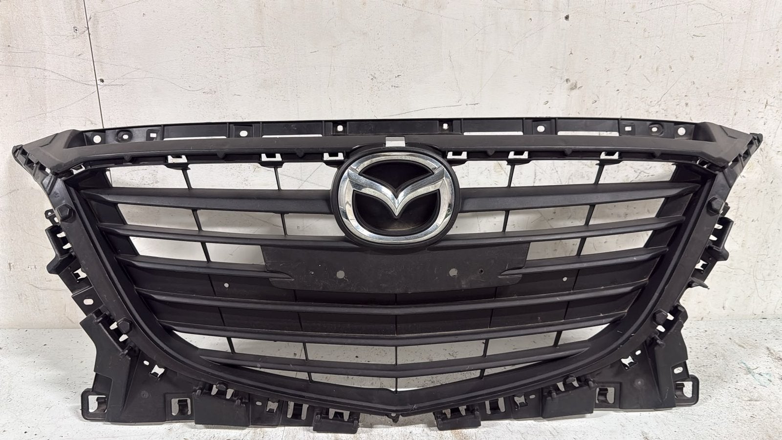 Originele Mazda 3 Voorbumpergrille 2013-2016 – BHN150712, Ophalen of Verzenden, Voor, Mazda, Bumper