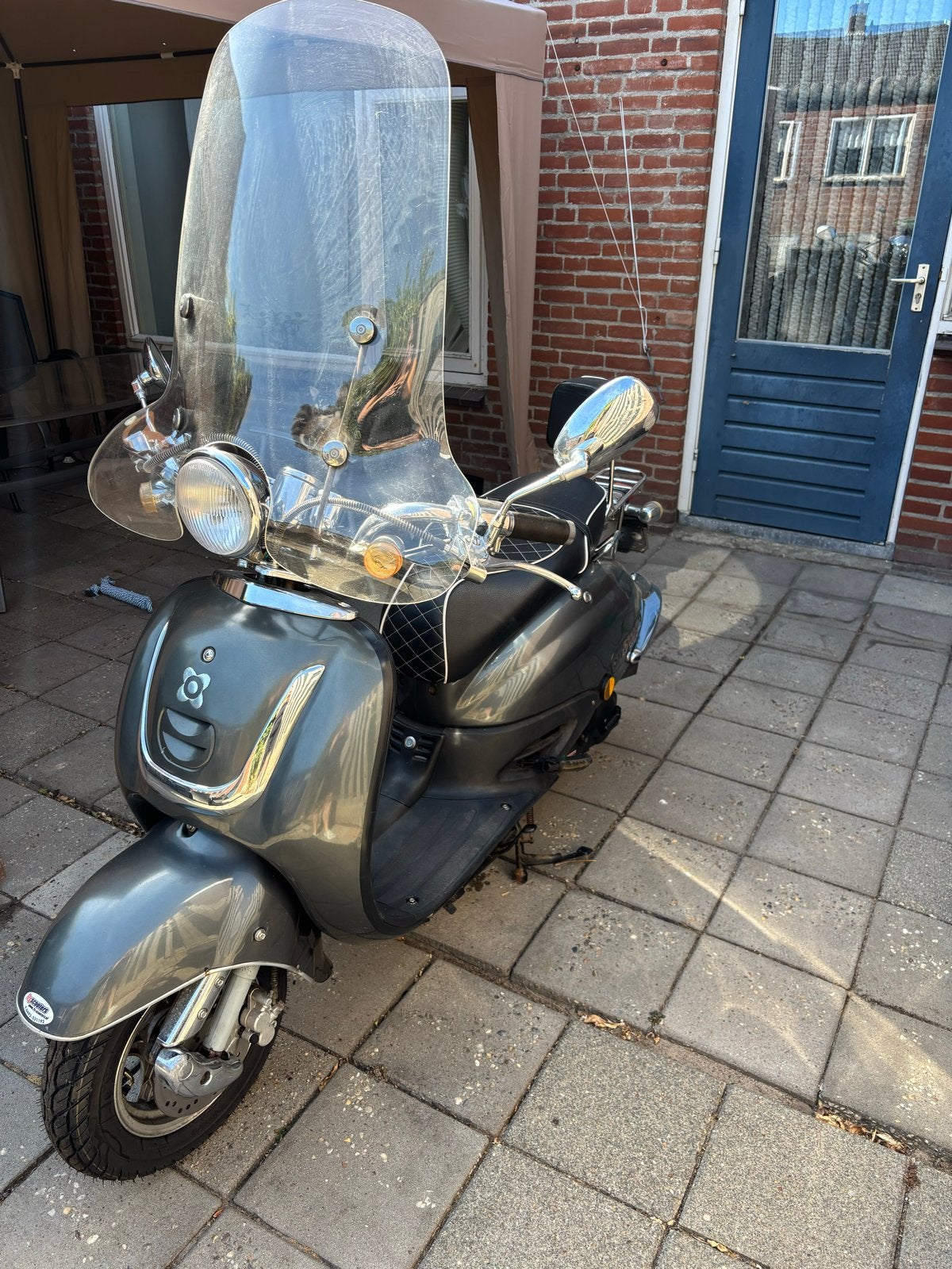 AGM Retro Scooter - Grijs - Goed onderhouden, Fietsen en Brommers, Snorfietsen en Snorscooters, Gebruikt, Benzine, Ophalen, Overige merken