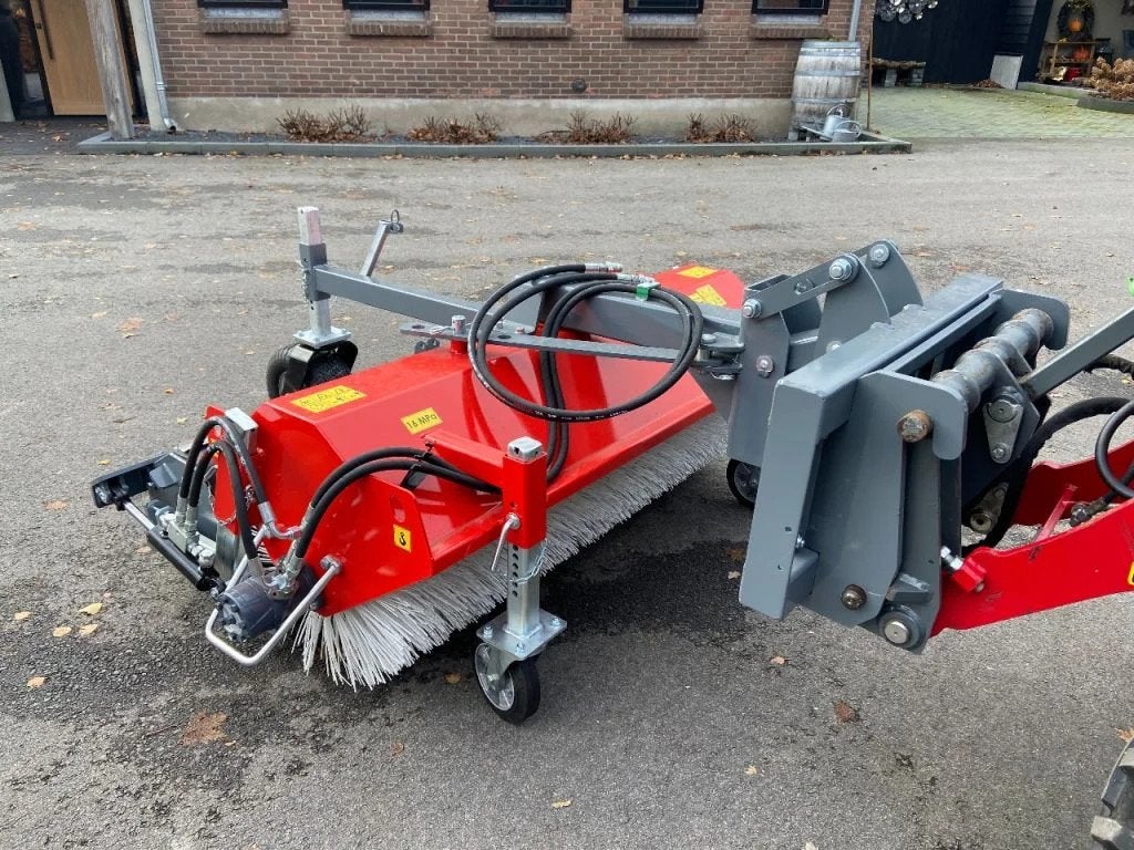 Weidemann Hemach veegmachine (bj 2026)