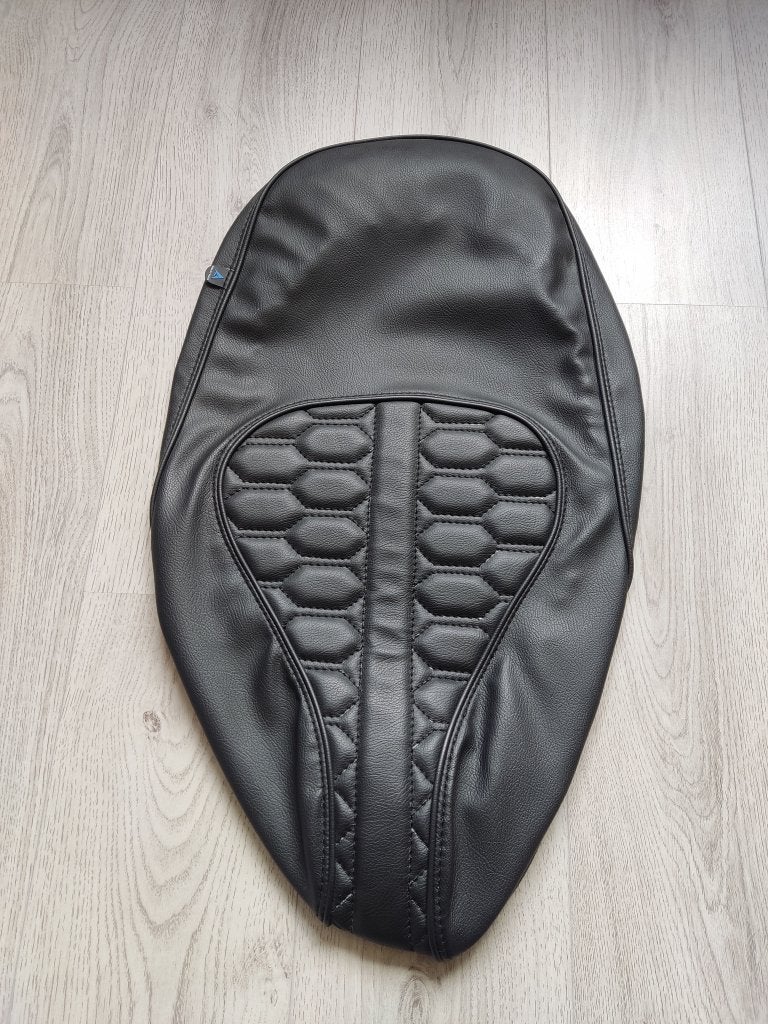 Zadelhoes buddydek Vespa Sprint Primavera zwart custom NIEUW, Fietsen en Brommers, Brommeronderdelen | Scooters, Info@jynkx.com