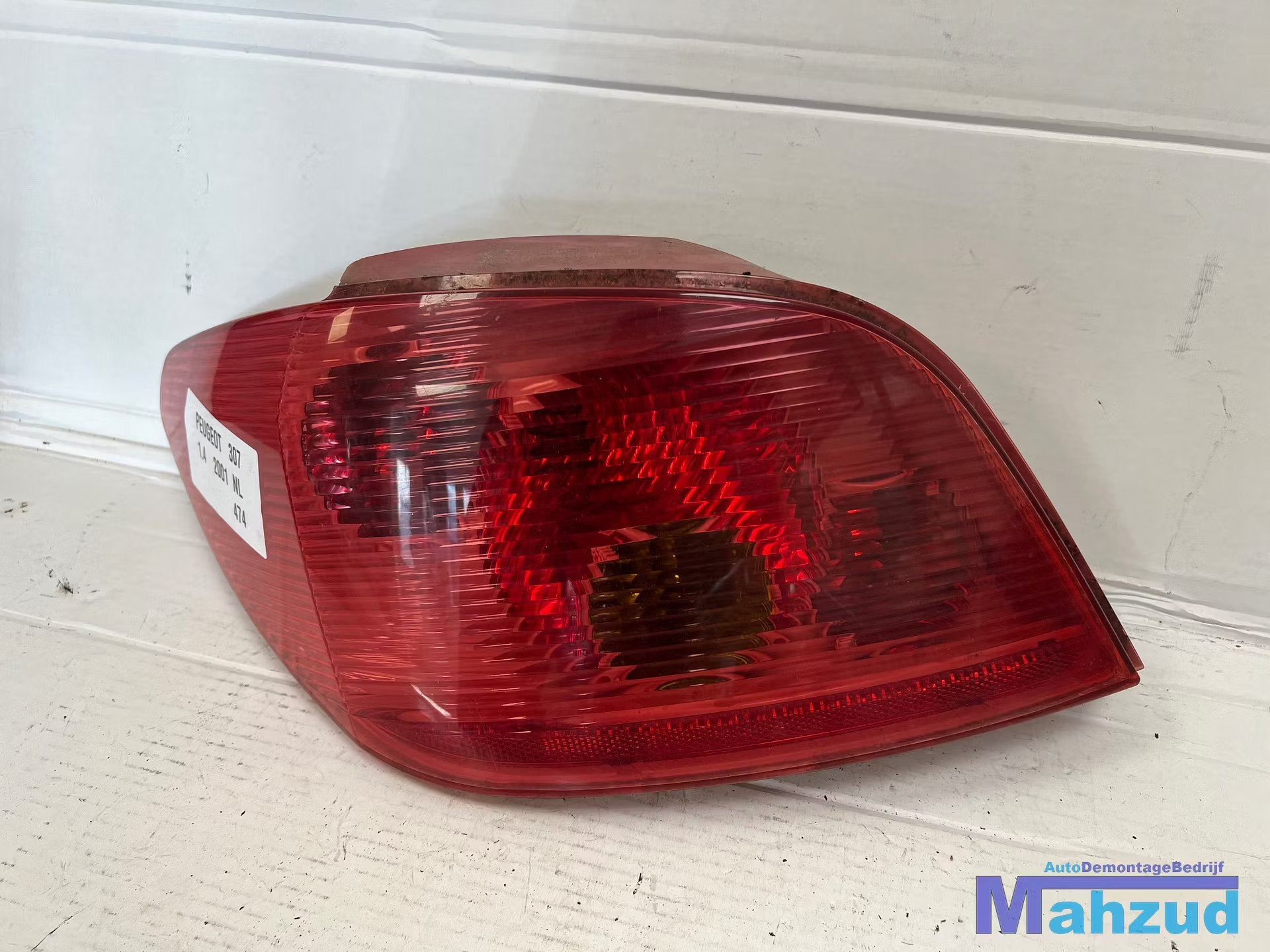 PEUGEOT 307 hatchback links achterlicht 2000-2009, Taurusavenue 1
2132 LS  Hoofddorp, NL, Gebruikt, Contact.group@renault.com