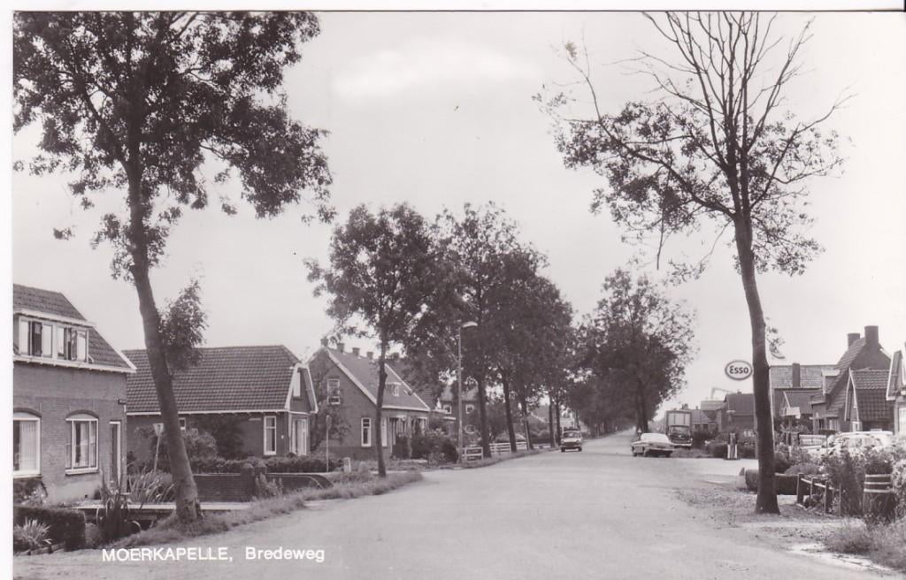 Moerkapelle (ZH) Bredeweg met ESSO Benzinestation /pomp '72., Verzenden, 1960 tot 1980, Ongelopen, Zuid-Holland