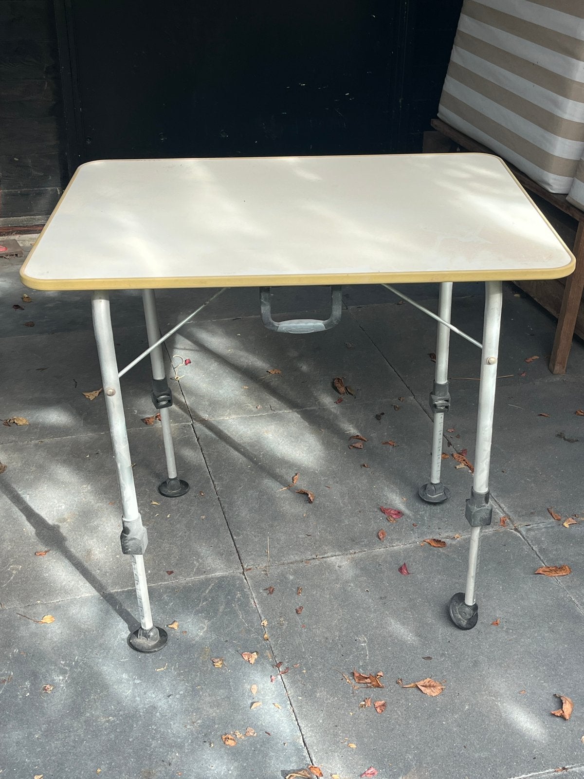 Campingtafel verstelbaar, Ophalen, Zo goed als nieuw, Campingtafel