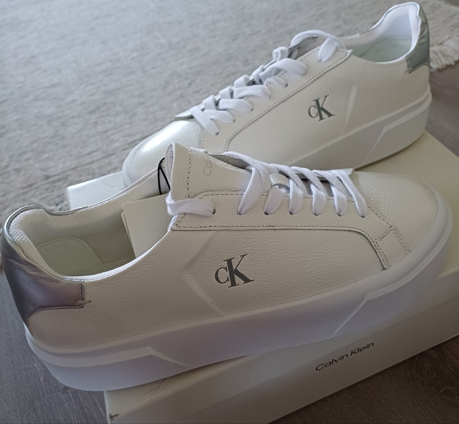 Calvin Klein leren sneakers mt 39.Plateauzool, Ophalen of Verzenden, Nieuw