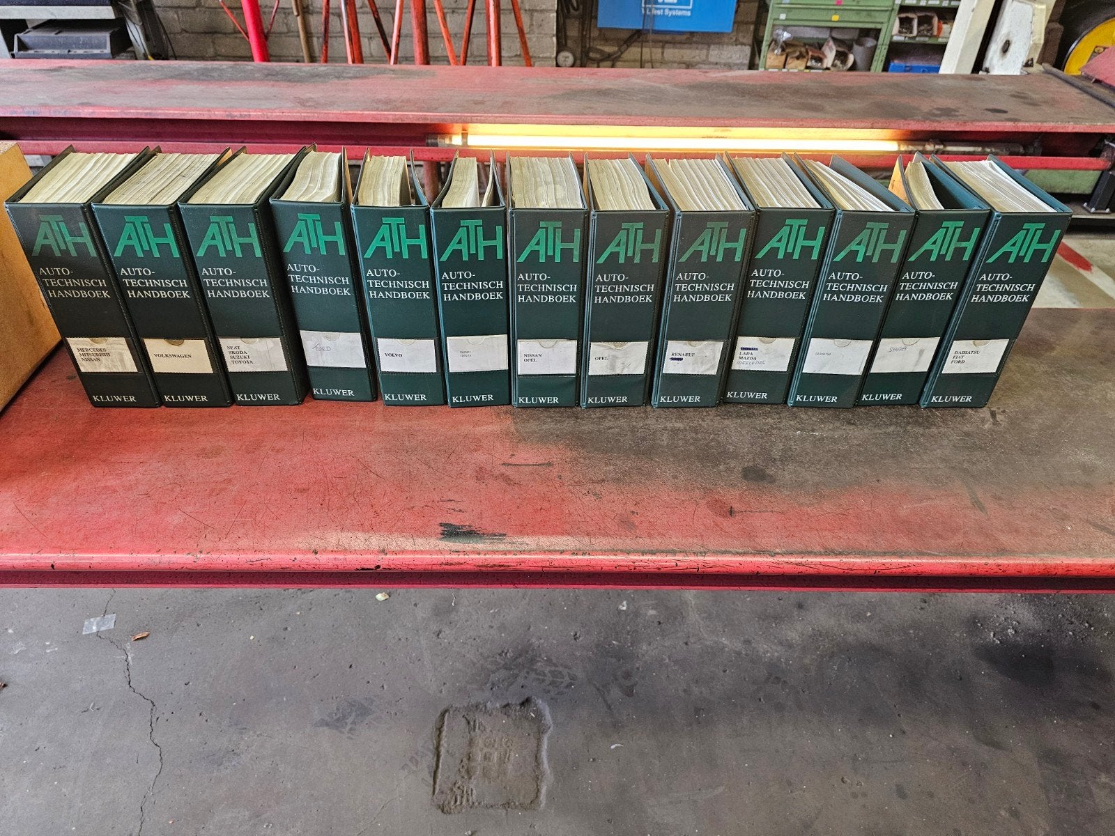 ATH auto technische handboeken, Ophalen of Verzenden