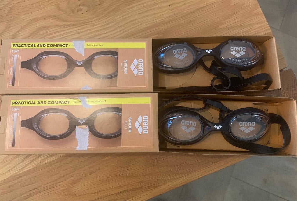 BRAND NEW Arena Spider Adult Swimming Goggles - Black, Ophalen, Nieuw, Duikbril of Snorkel