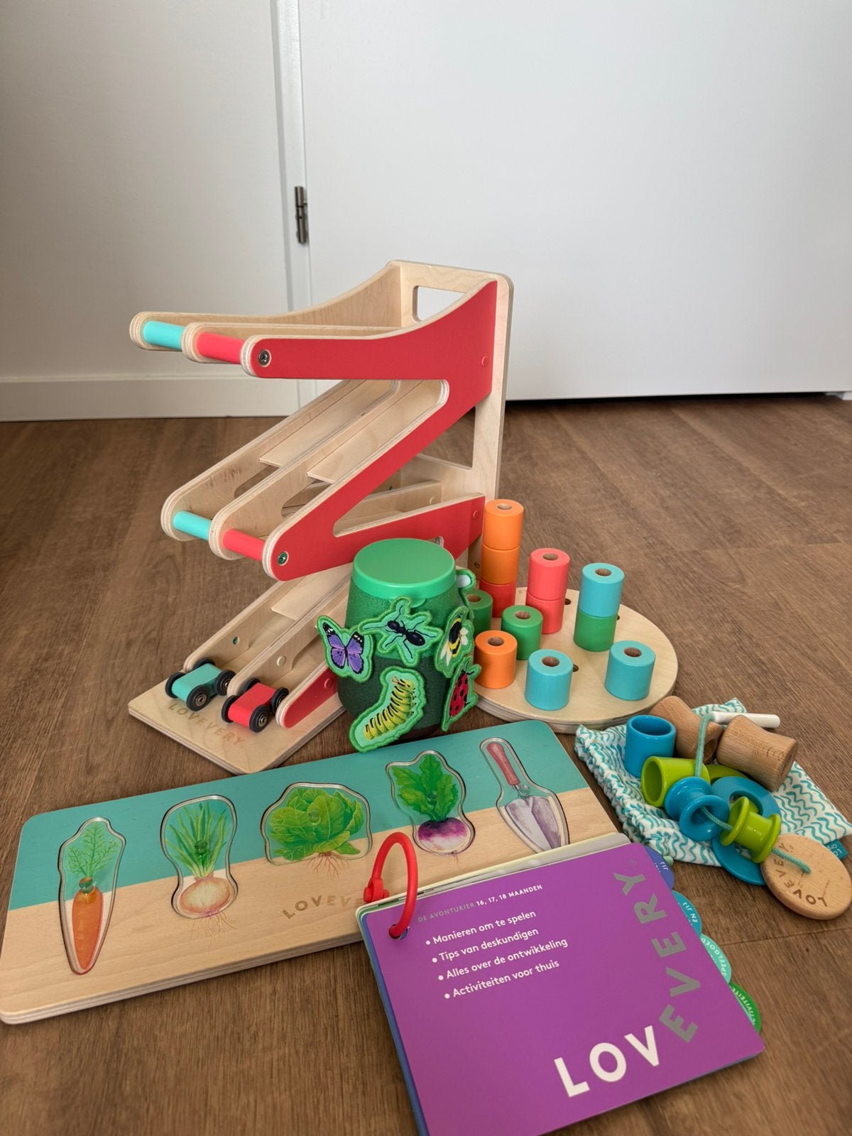 Lovevery Play Kit (16–18 Months), Ophalen of Verzenden, Zo goed als nieuw, Overige typen