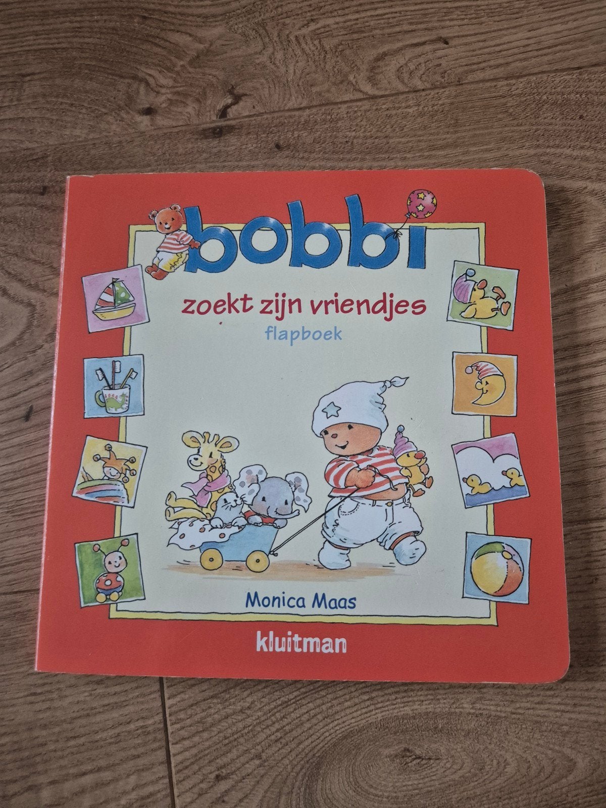 Bobbi zoekt zijn vriendjes - Flapjesboek in nette staat, Boeken, Ophalen of Verzenden
