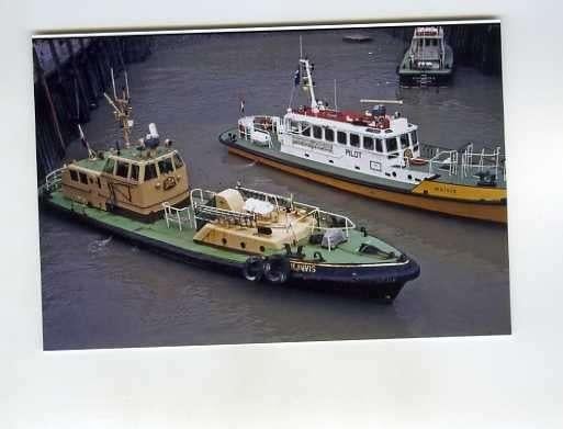 scheepvaart-foto-VLISSINGEN-loodswezen/loodsboten-2x, Ophalen of Verzenden, Zo goed als nieuw, Motorboot, Boek of Tijdschrift