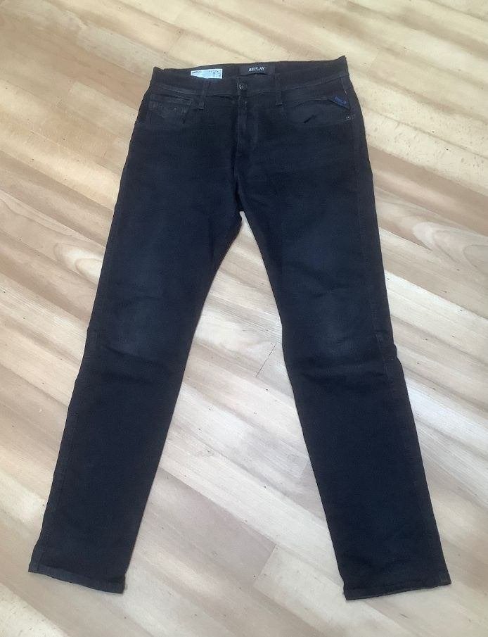 Zwarte Replay Anbass jeans maat 32 // ZGAN, Kleding | Heren, Spijkerbroeken en Jeans, Ophalen of Verzenden, Zo goed als nieuw