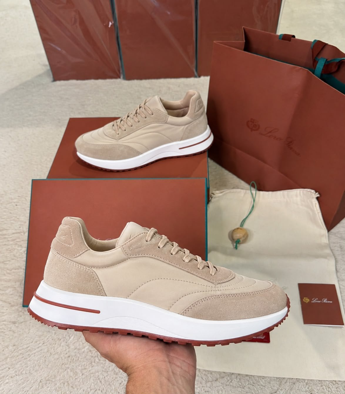 Loro piana, Ophalen of Verzenden, Zo goed als nieuw, Zwart, Sneakers of Gympen