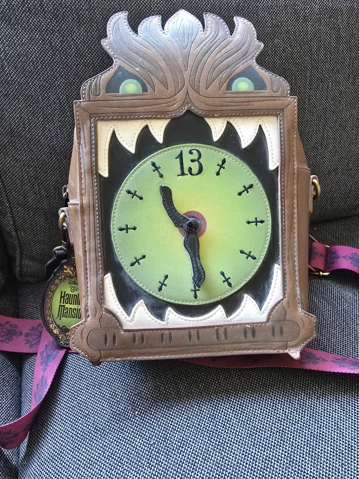 Loungefly Haunted Mansion Klok Crossbody - Glow in the Dark, Ophalen of Verzenden, Nieuw