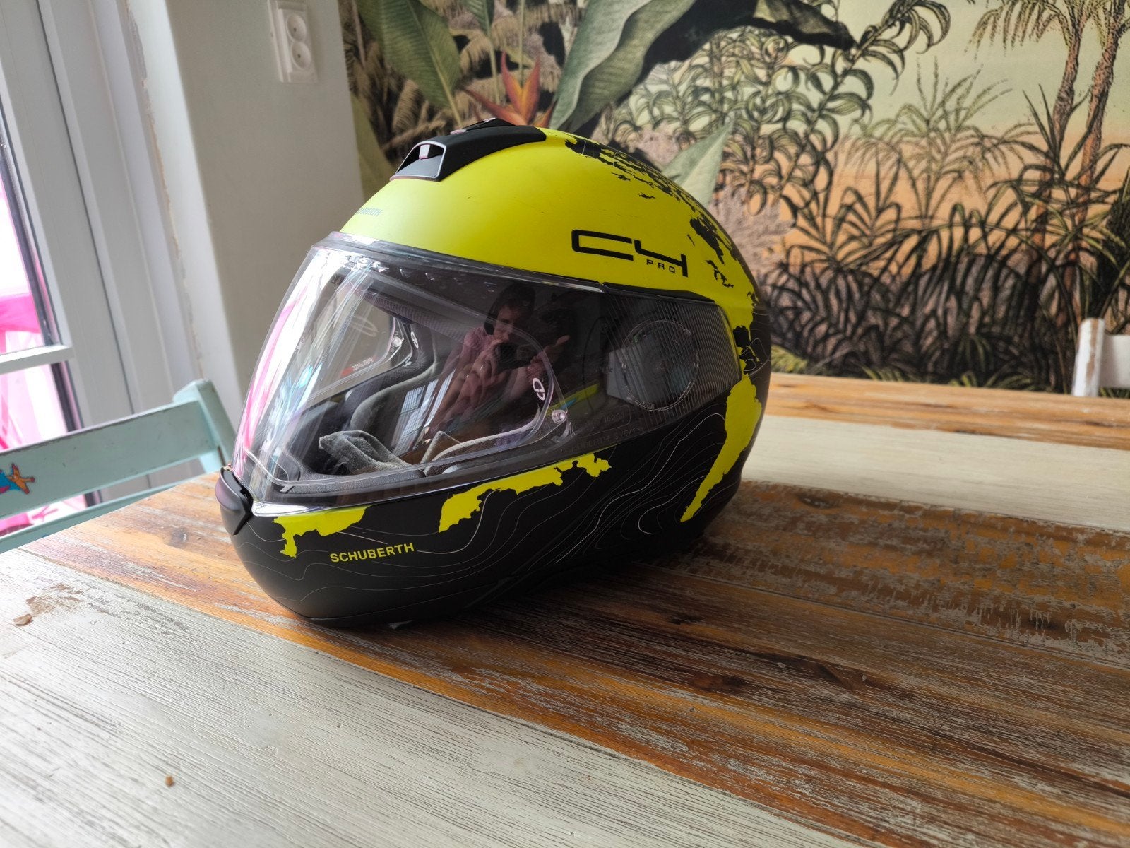 Schuberth C4 pro Globe edition L59 met SC1 advanced, Motoren, Overige merken, Systeemhelm, Ophalen of Verzenden, L