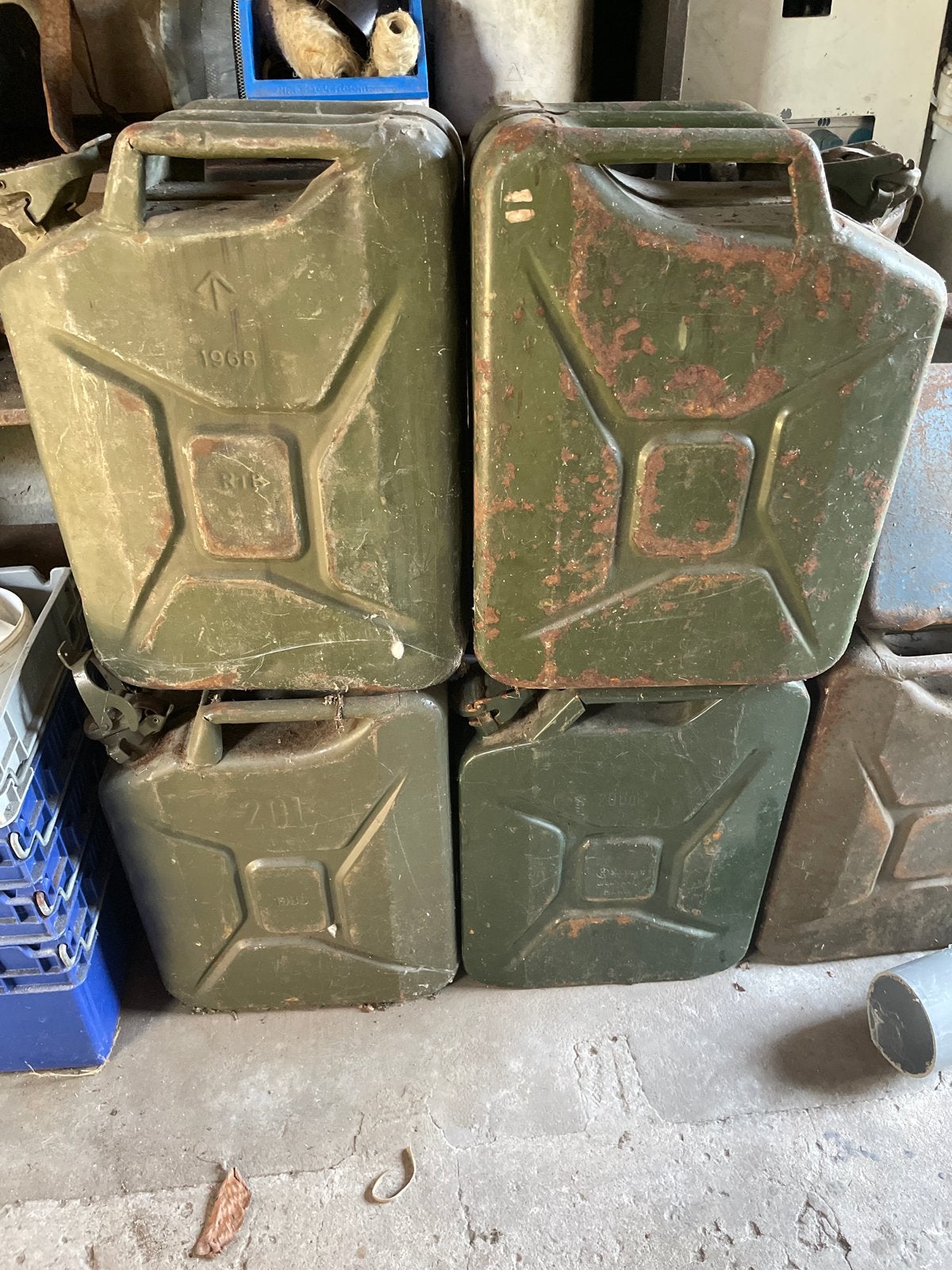 Oude Jerrycans - Militair Groen en Blauw, Ophalen, Overige soorten, Overige gebieden, Overige typen