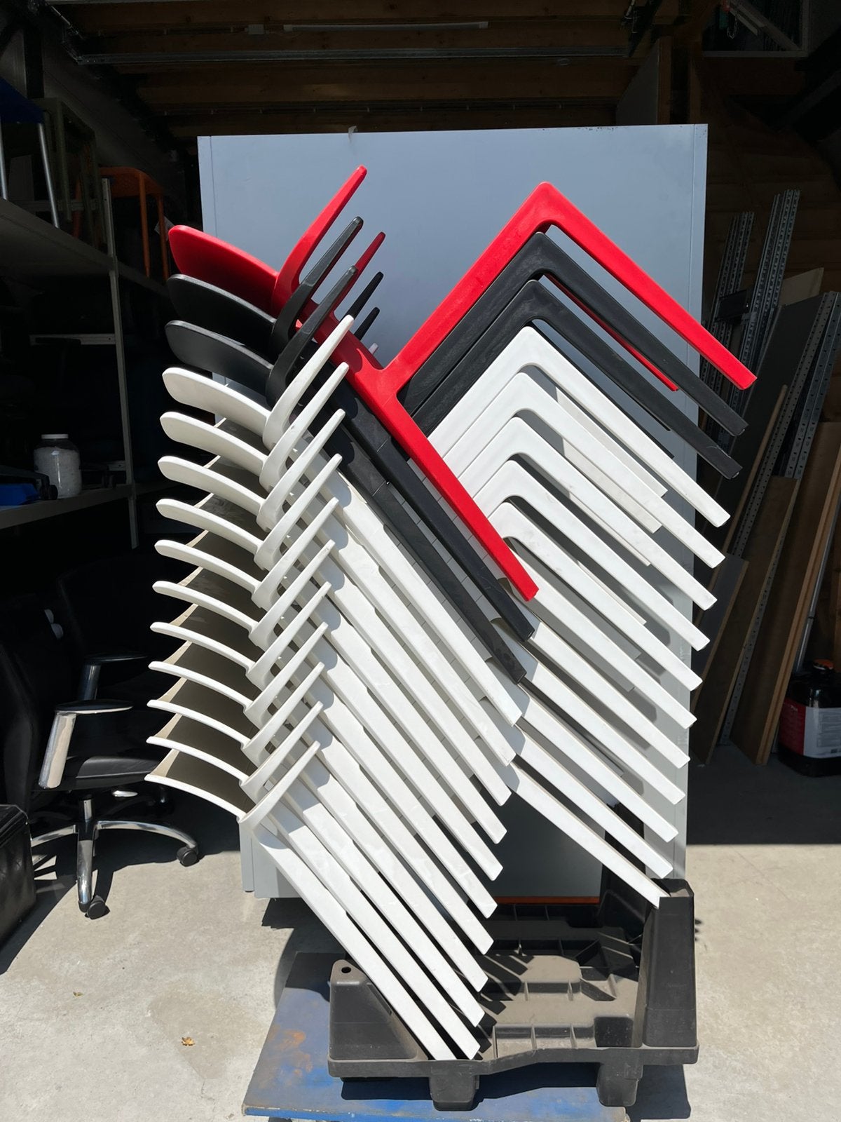 Siesta Plus - Witte Design Stoel met Armleuningen, Ophalen, Nieuw, Kunststof, Stapelbaar