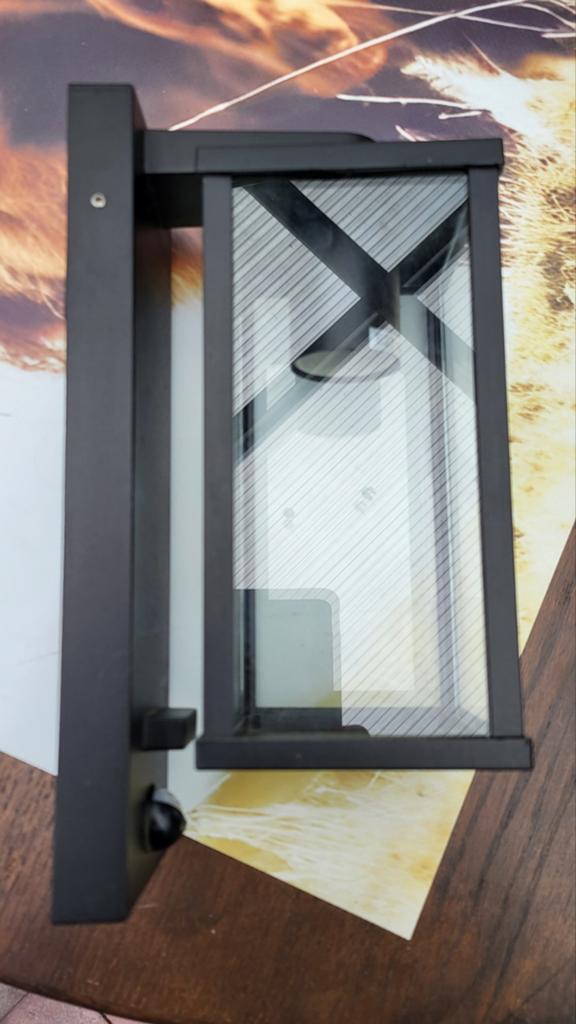 Buitenlamp met sensor - Goede staat, Minder dan 50 watt, Wandlamp, Aluminium, Ophalen of Verzenden