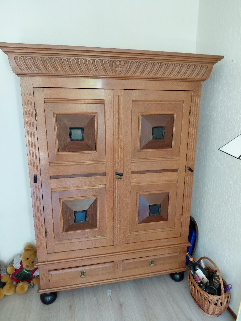 Antieke kast, Ophalen