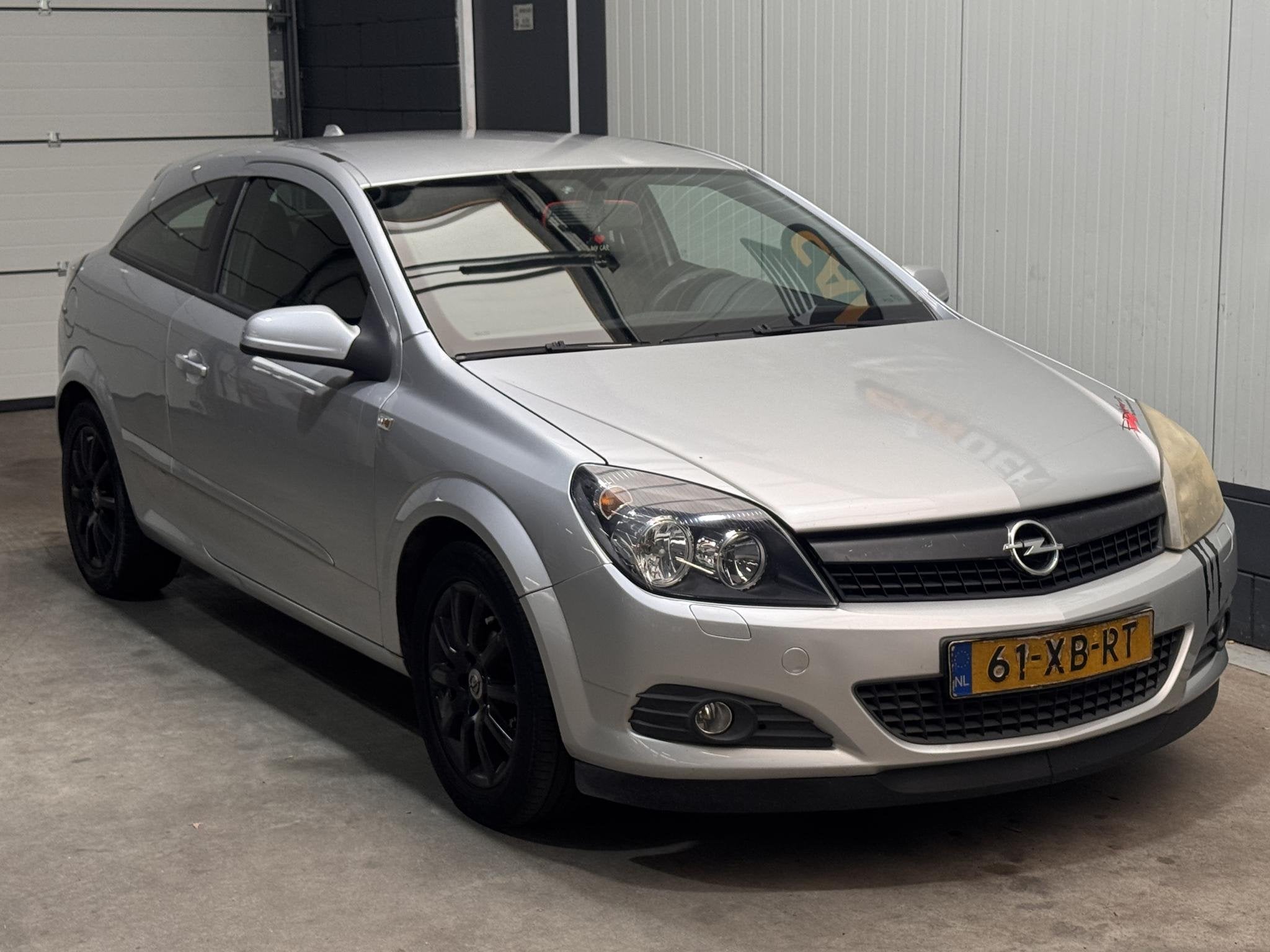 Opel Astra GTC 1.6 Temptation, Auto's, Voorwielaandrijving, Zwart, 4 cilinders, 116 pk