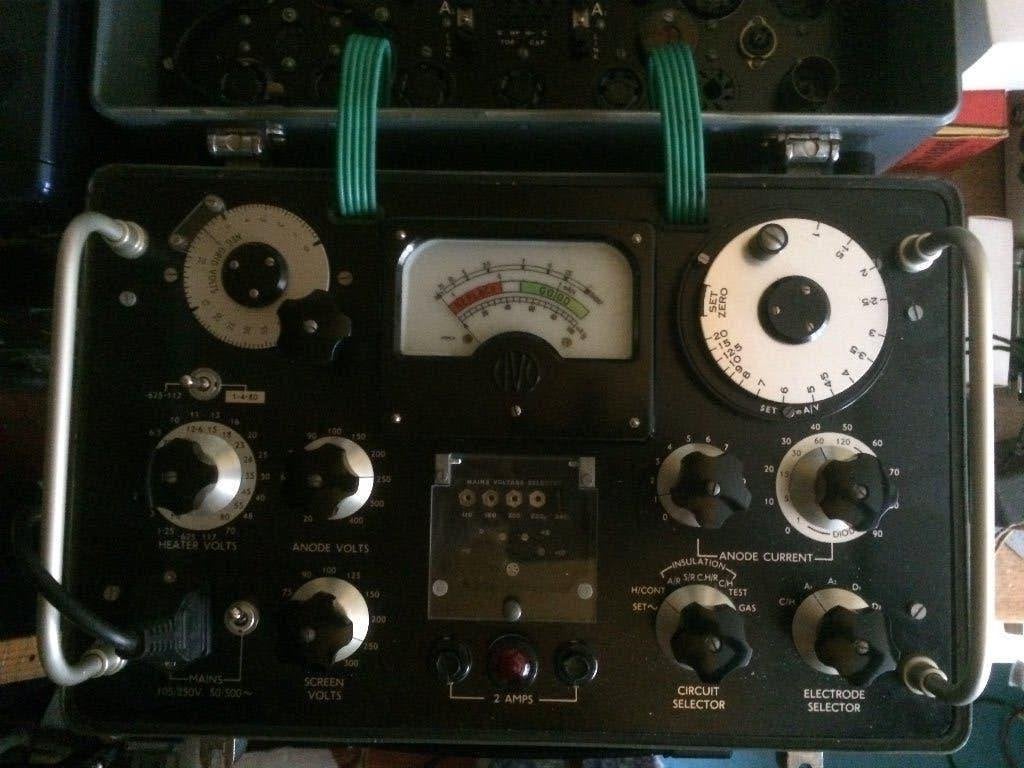 Buizentester Valve tester Type 160, Muziek en Instrumenten, Ophalen, Zo goed als nieuw, 10 tot 20 kanalen