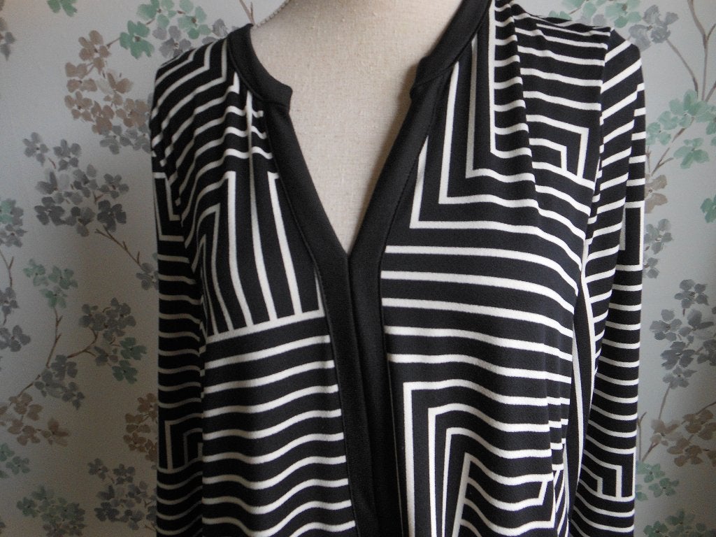 AMISU trui/blouse, Ophalen of Verzenden, Zo goed als nieuw, Maat 38/40 (M), Zwart