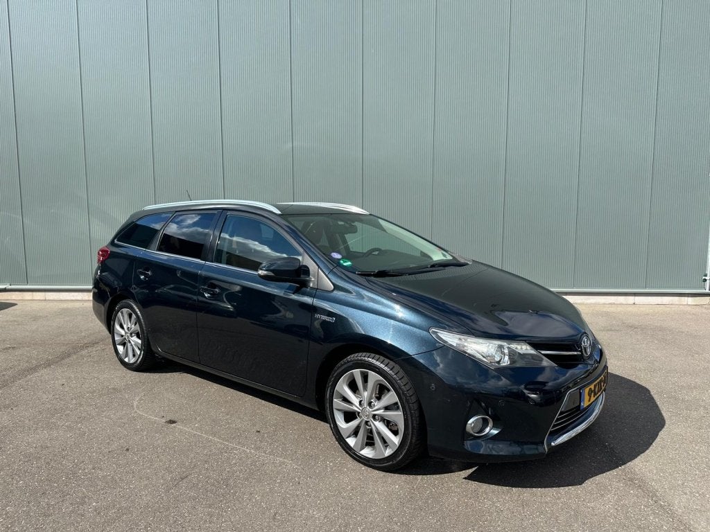 Toyota Auris Touring Sports 1.8 Hybr. Executive LEDER | TREK, Auto's, Toyota, Automaat, Euro 5, Origineel Nederlands, Nieuw