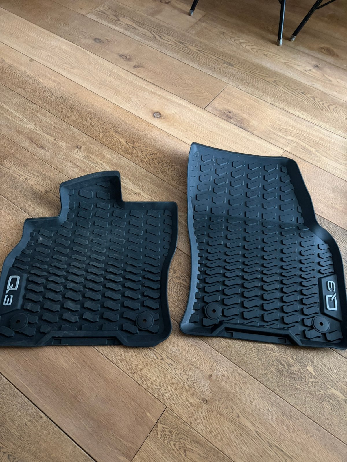 Compleet audiQ3 matten set kunststof, Ophalen of Verzenden, Zo goed als nieuw