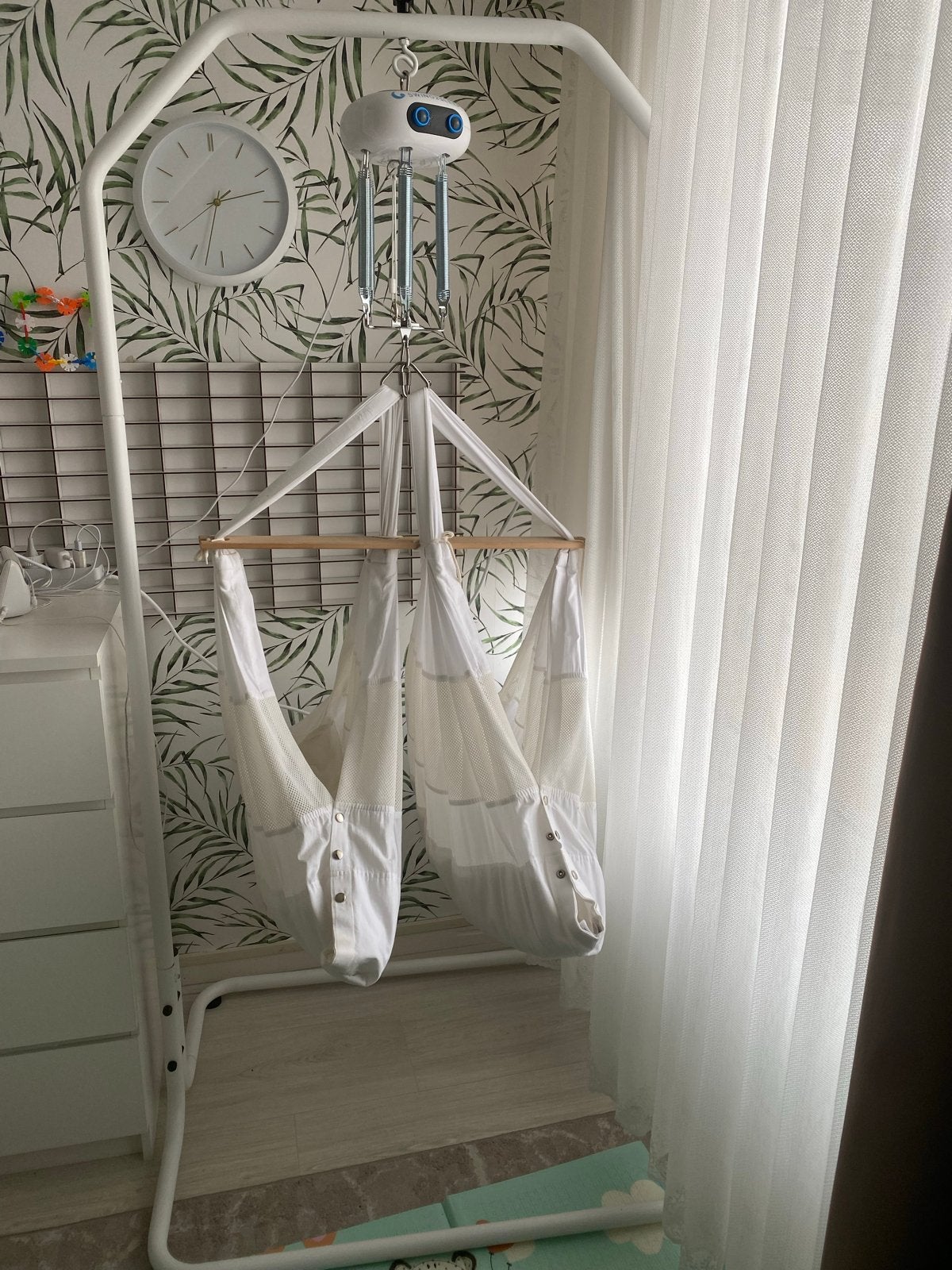 Swing2Sleep Tweeling Wieg met Automatische Motor, Ophalen, Zo goed als nieuw, Wieg