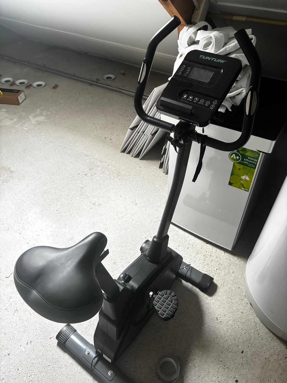 Tunturi hometrainer, Ophalen