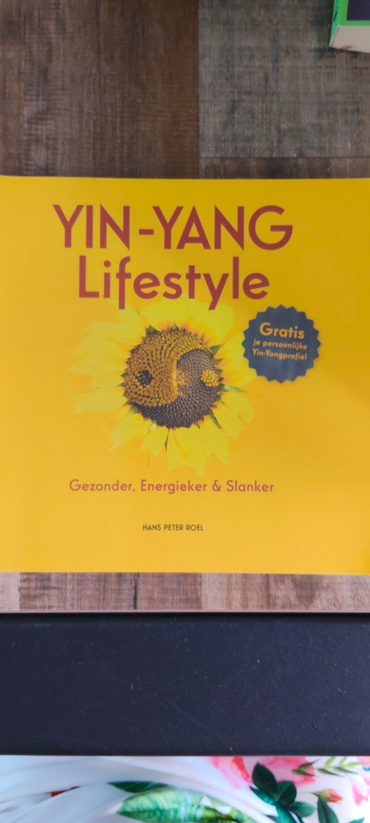 Hans Peter Roel - Yin-Yang Lifestyle, Boeken, Mode, Zo goed als nieuw, Mode algemeen, Ophalen of Verzenden