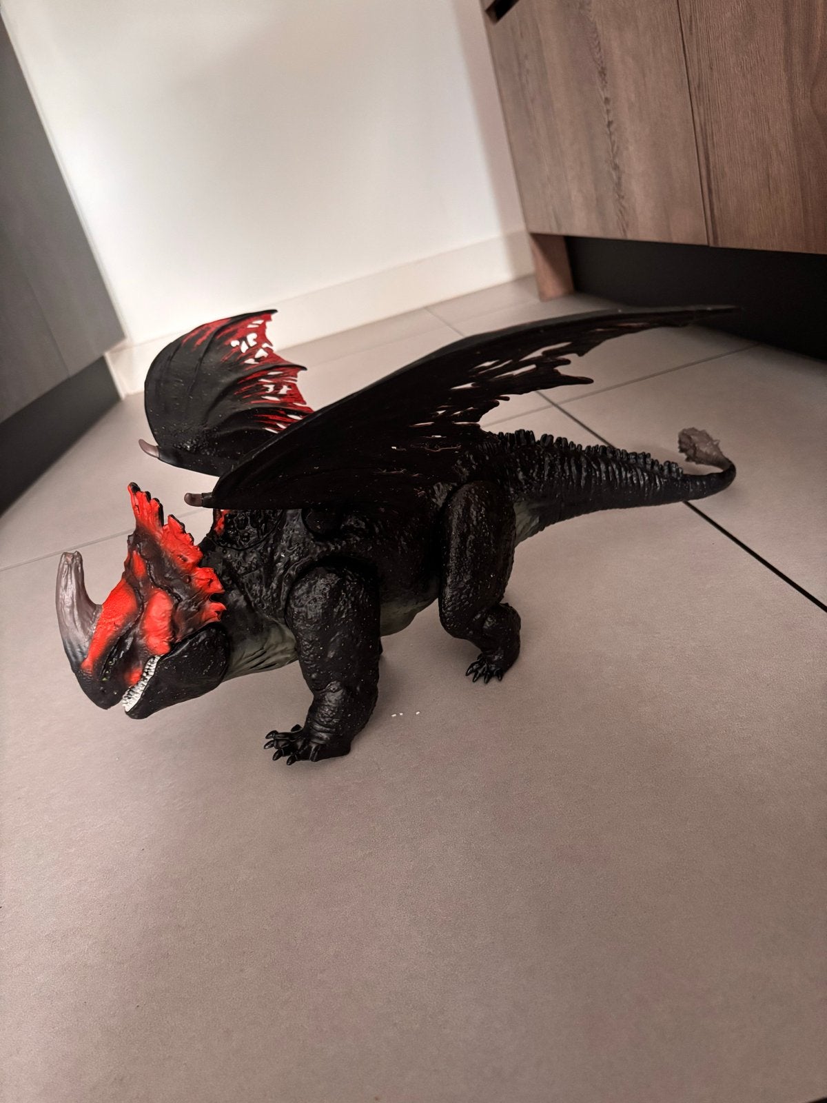 Grote draak speelgoed - Hoe tem je een draak, Ophalen of Verzenden, Zo goed als nieuw, Jongen of Meisje