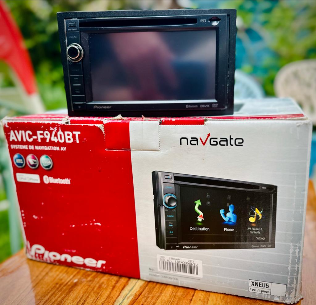 Pioneer AVIC-F940BT Navigatiesysteem met Bluetooth, Ophalen of Verzenden, Zo goed als nieuw