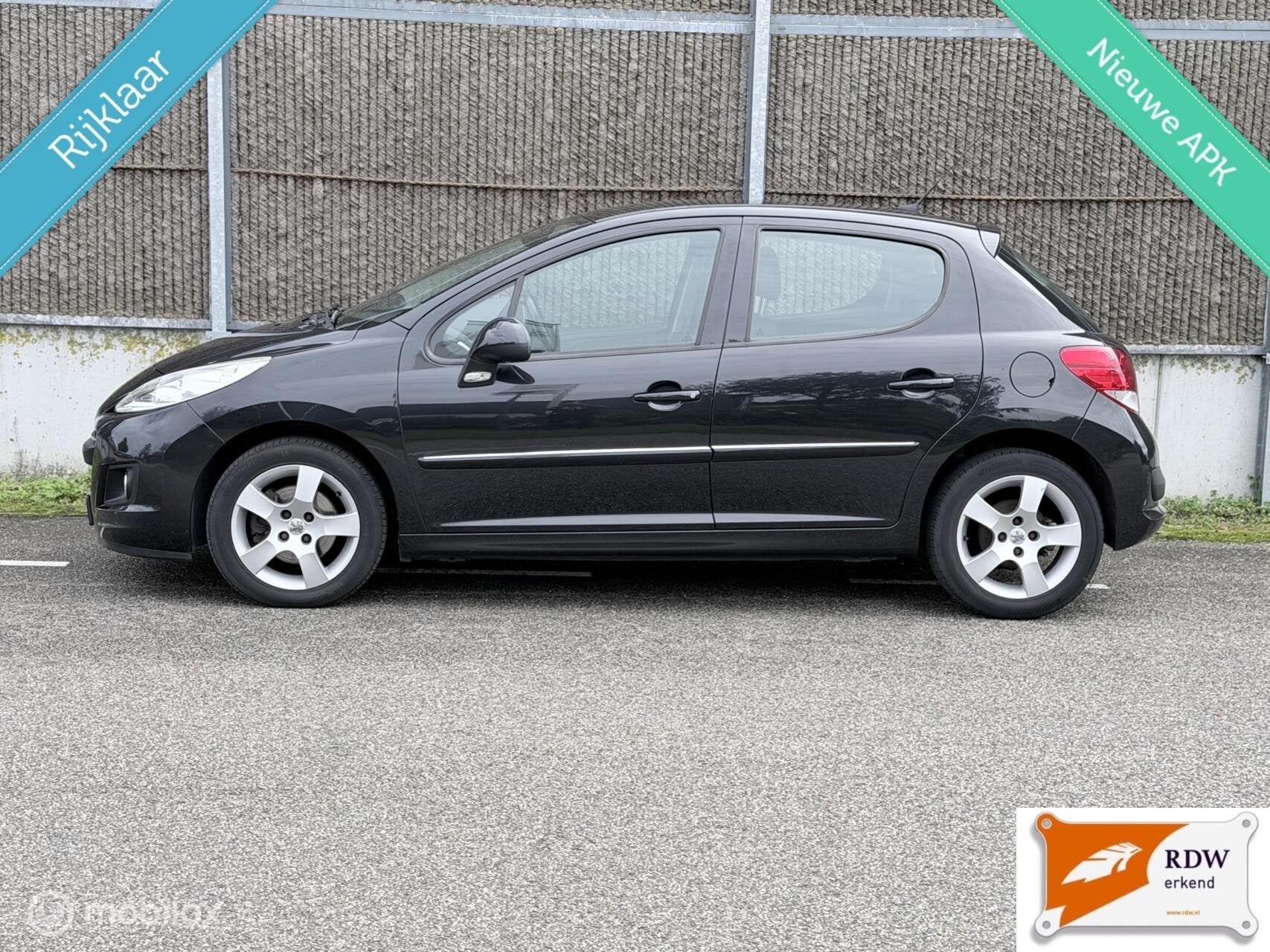 Peugeot 207 1.6 VTi Sportium NAP/NWE APK/NWE KOPPELING/AIRCO, Voorwielaandrijving, Gebruikt, Zwart, Origineel Nederlands