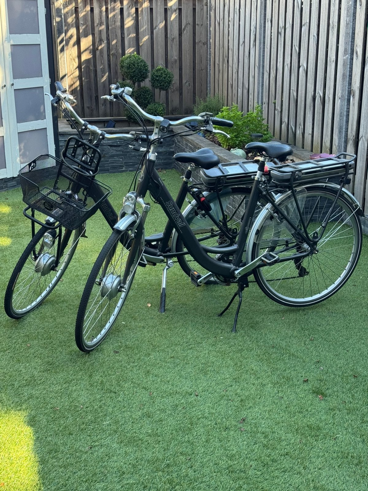 2 x Sundvall elektrische damesfiets herenfiets, Ophalen, Zo goed als nieuw, Overige merken
