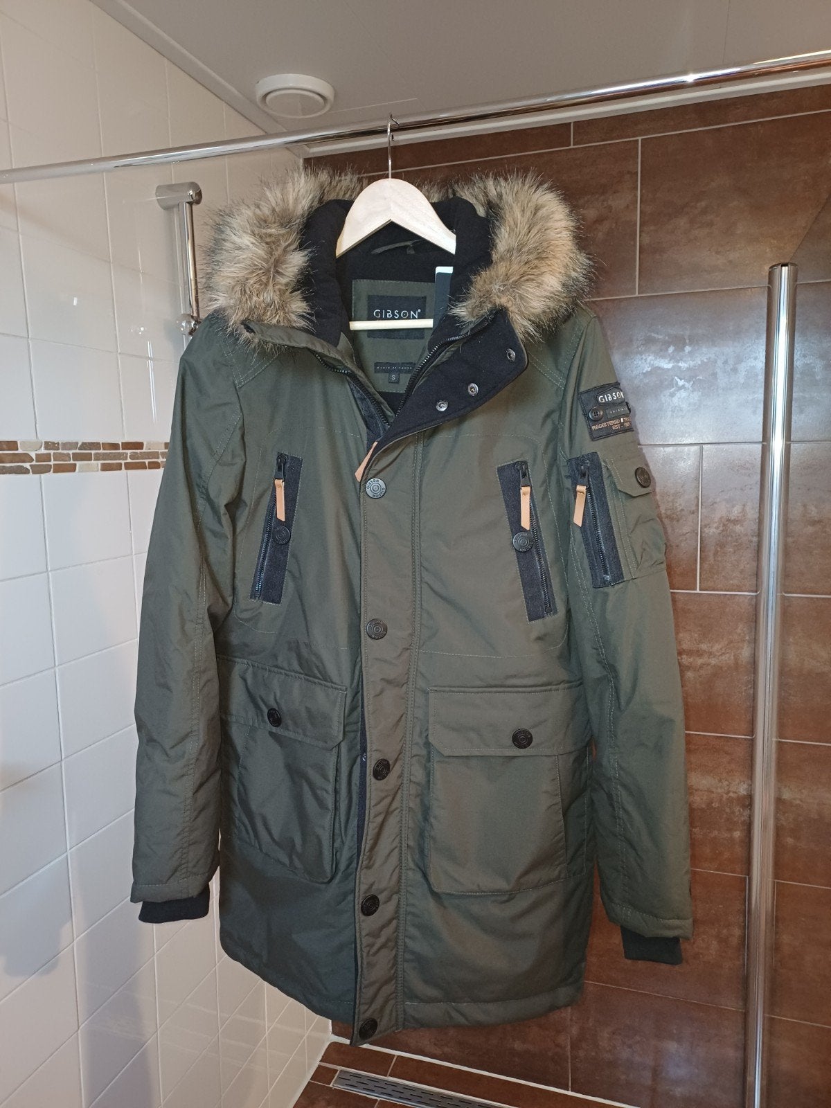 Nieuwe Gibson legergroene winterjas S/M, Ophalen of Verzenden, Nieuw, Groen