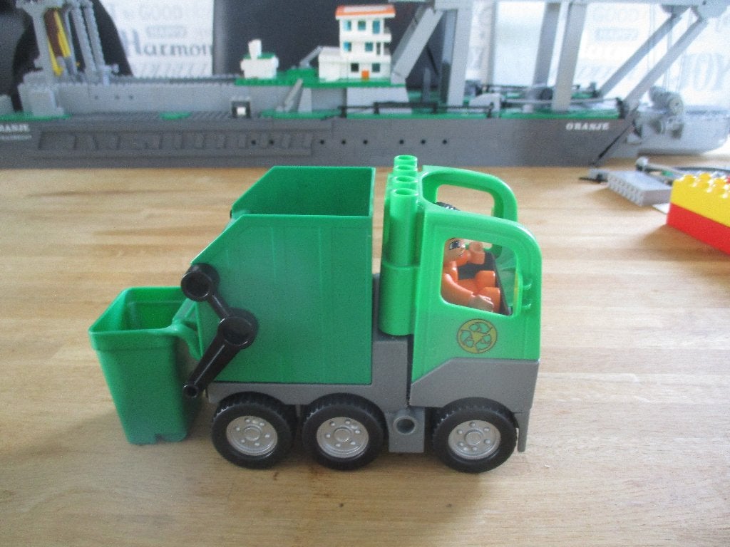 DUPLO VUILNISAUTO, Overige thema's, Ophalen of Verzenden, Zo goed als nieuw, Compleet