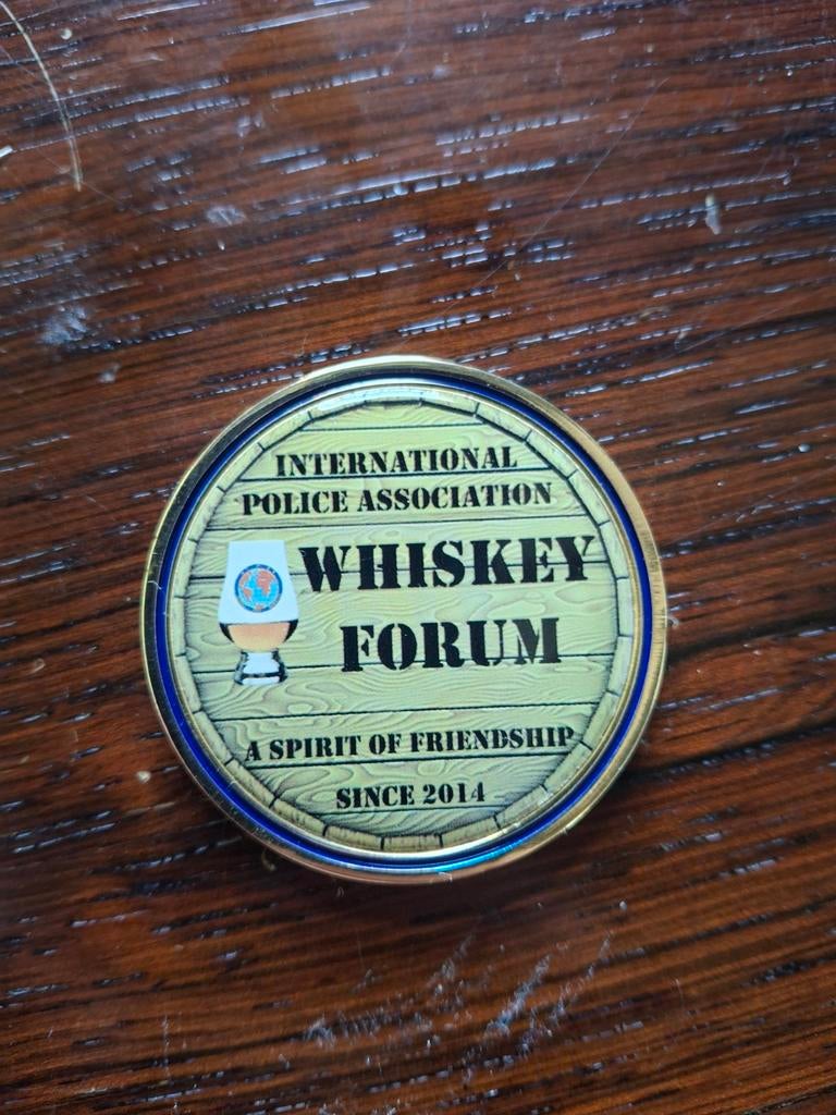 IPA Whiskey Forum Challenge Coin - International Police, Ophalen of Verzenden, Amerika