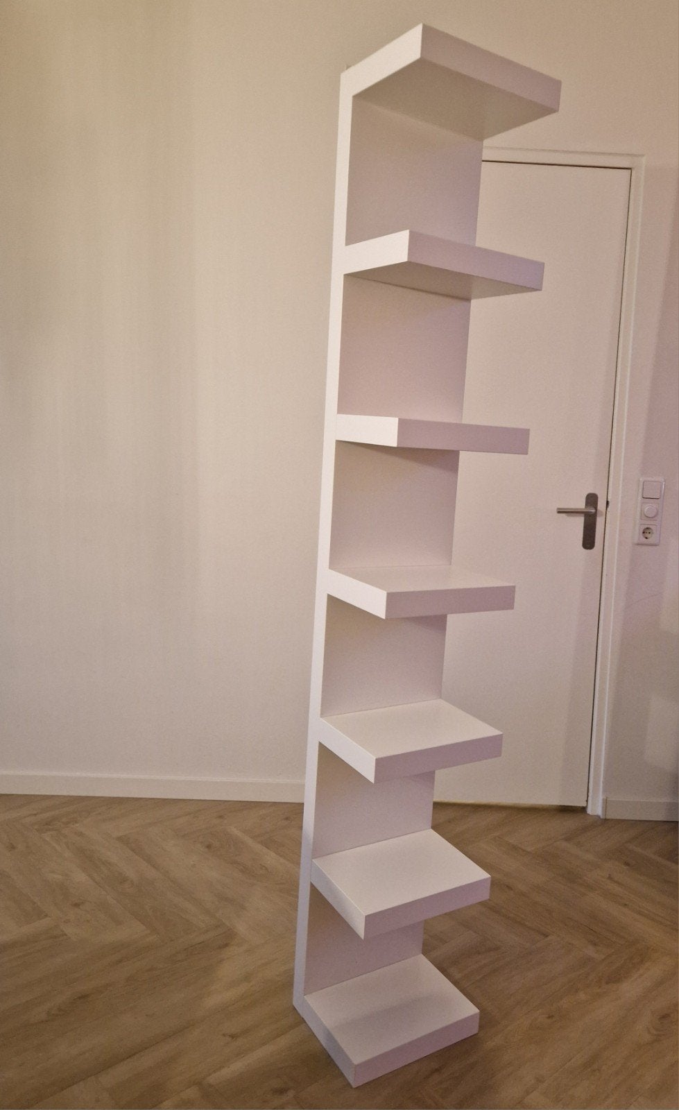 Witte moderne kast/ wandrek Lack van Ikea, Ophalen, Met plank(en), Minder dan 50 cm, Zo goed als nieuw