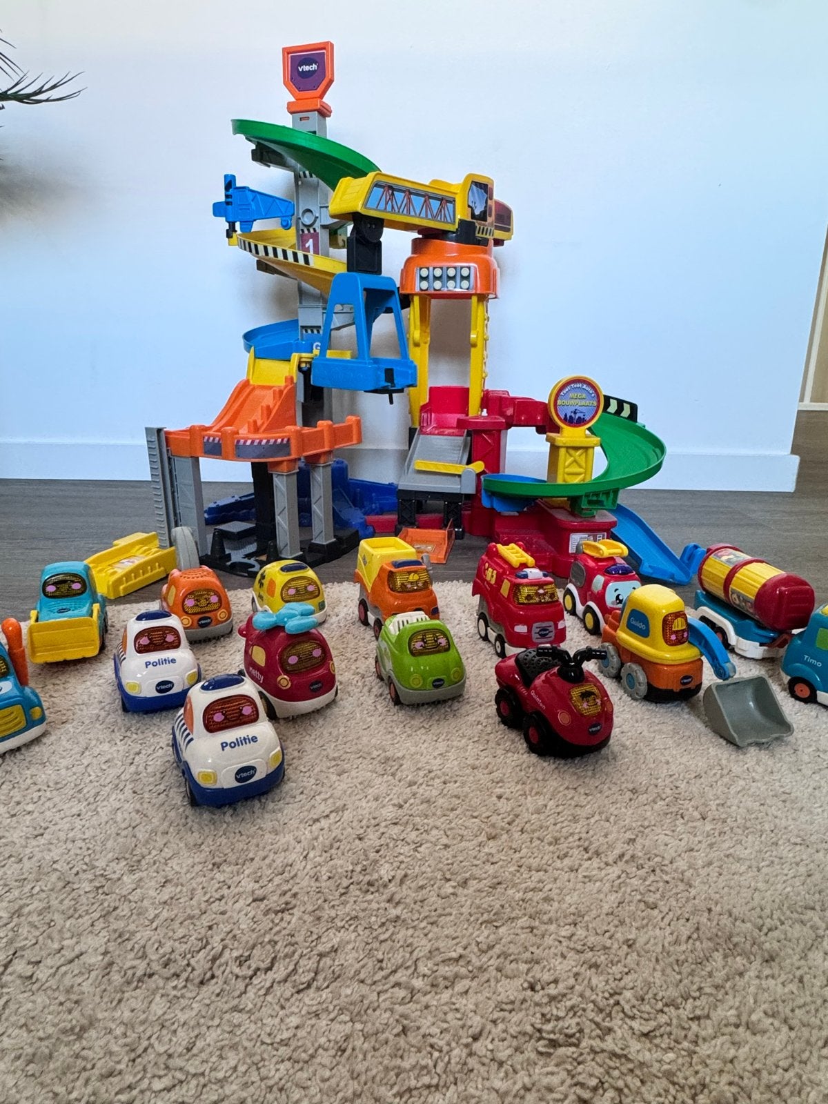 VTech Toet Toet Auto's Garage en 14 Auto's, Kinderen en Baby's, Ophalen, Gebruikt