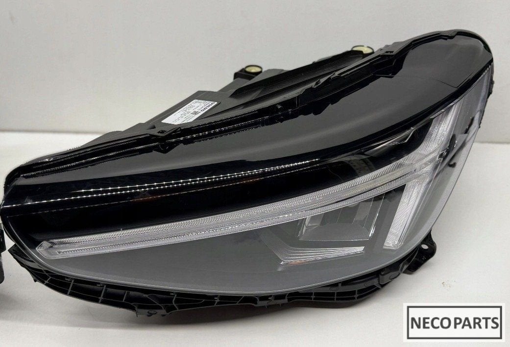 VOLVO XC40 XC 40 FACELIFT FULL LED KOPLAMP 32420415, Gebruikt, -, -, Ophalen of Verzenden