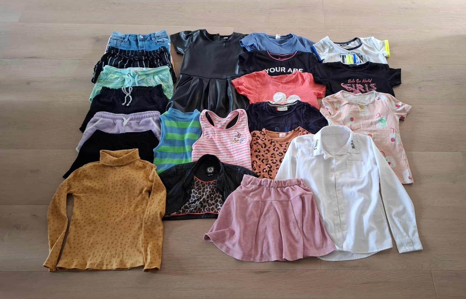 Groot kledingpakket meisje zomerkleding maat 122/128, Ophalen of Verzenden